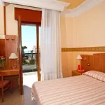 Smeraldo Hotel 3*